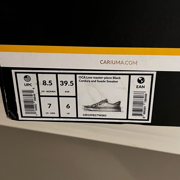 Black cariuma shoes - Picture 2 of 5